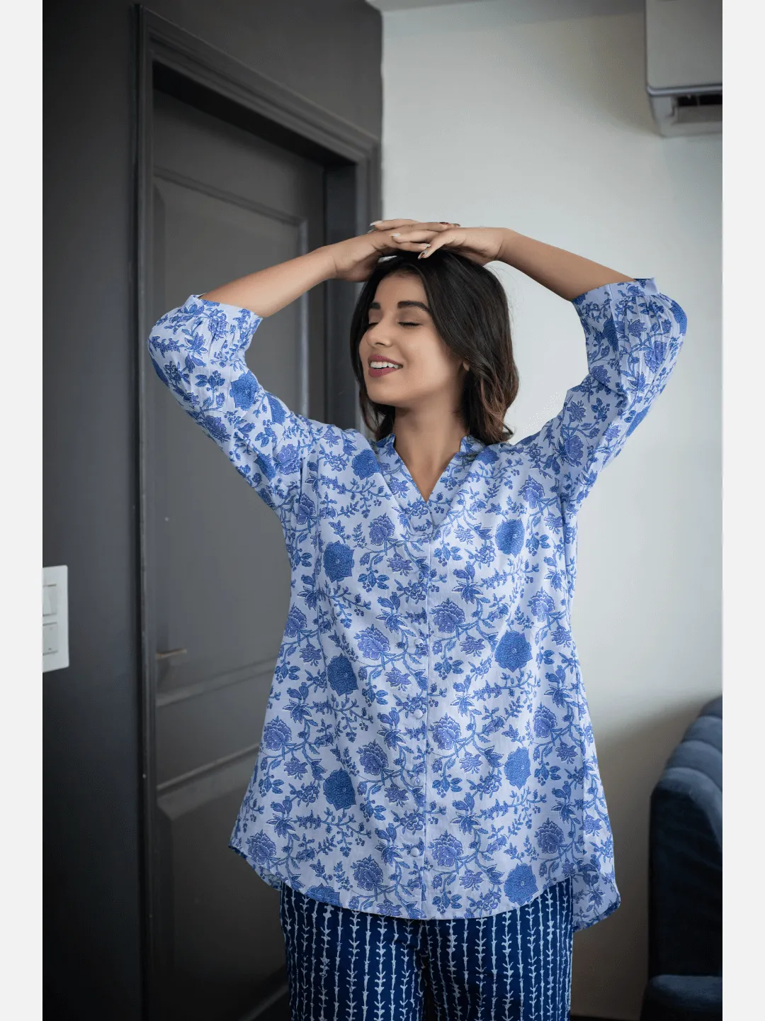 Blue Back pleated indigo Cotton Loungewear