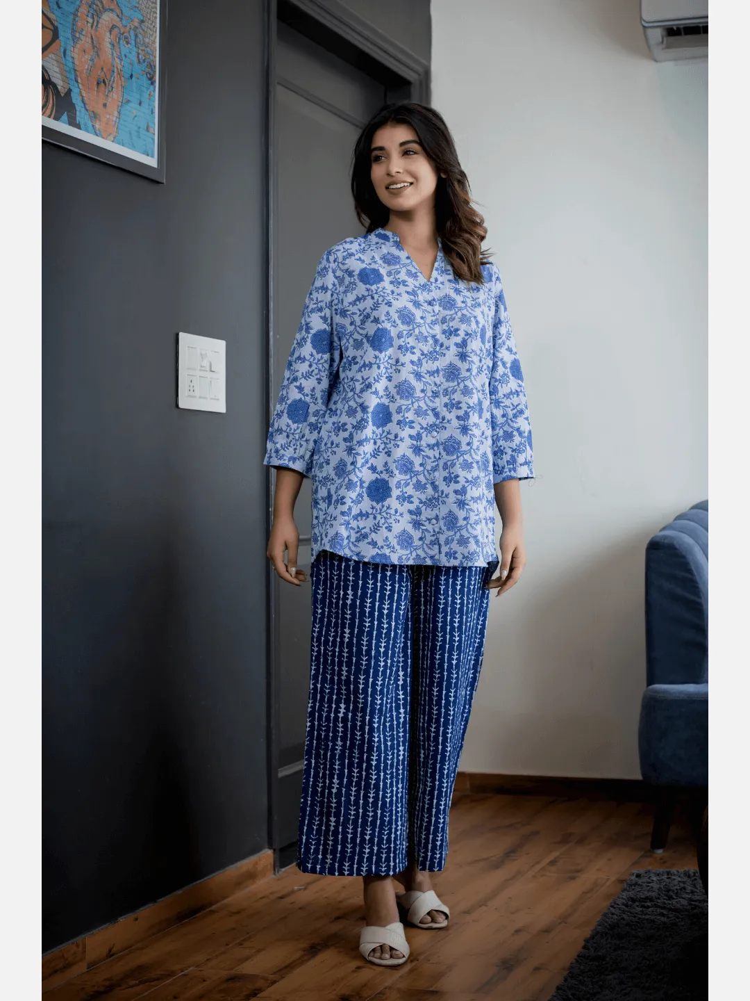 Blue Back pleated indigo Cotton Loungewear