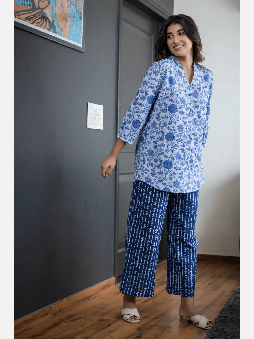 Blue Back pleated indigo Cotton Loungewear
