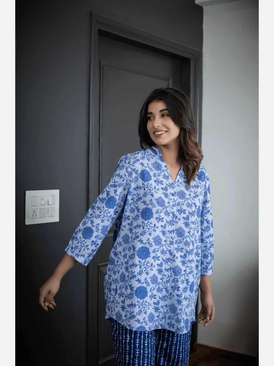 Blue Back pleated indigo Cotton Loungewear