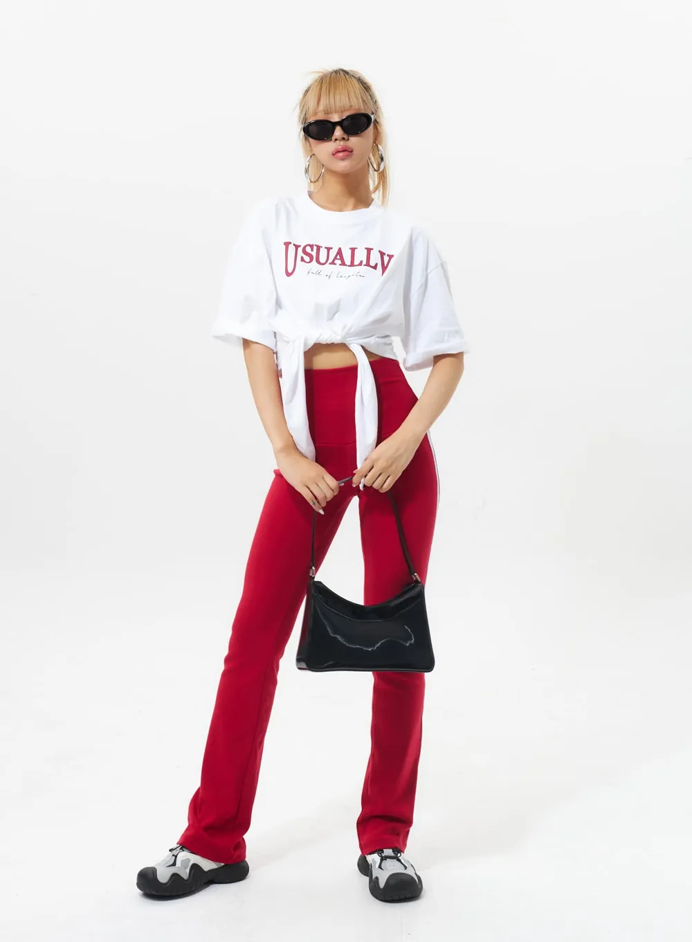 Bow Graphic Tee IL317