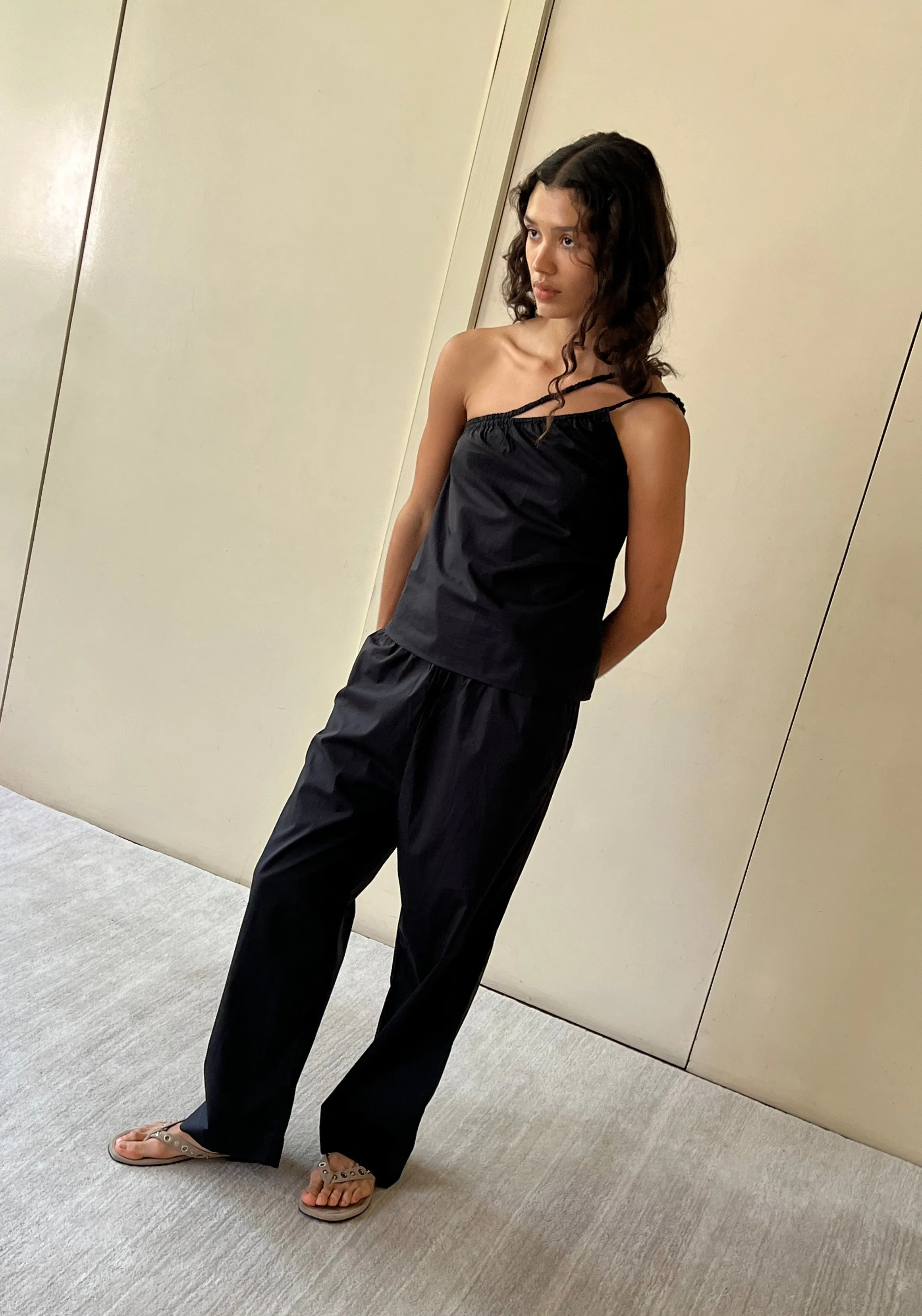 Ease Trouser - Black