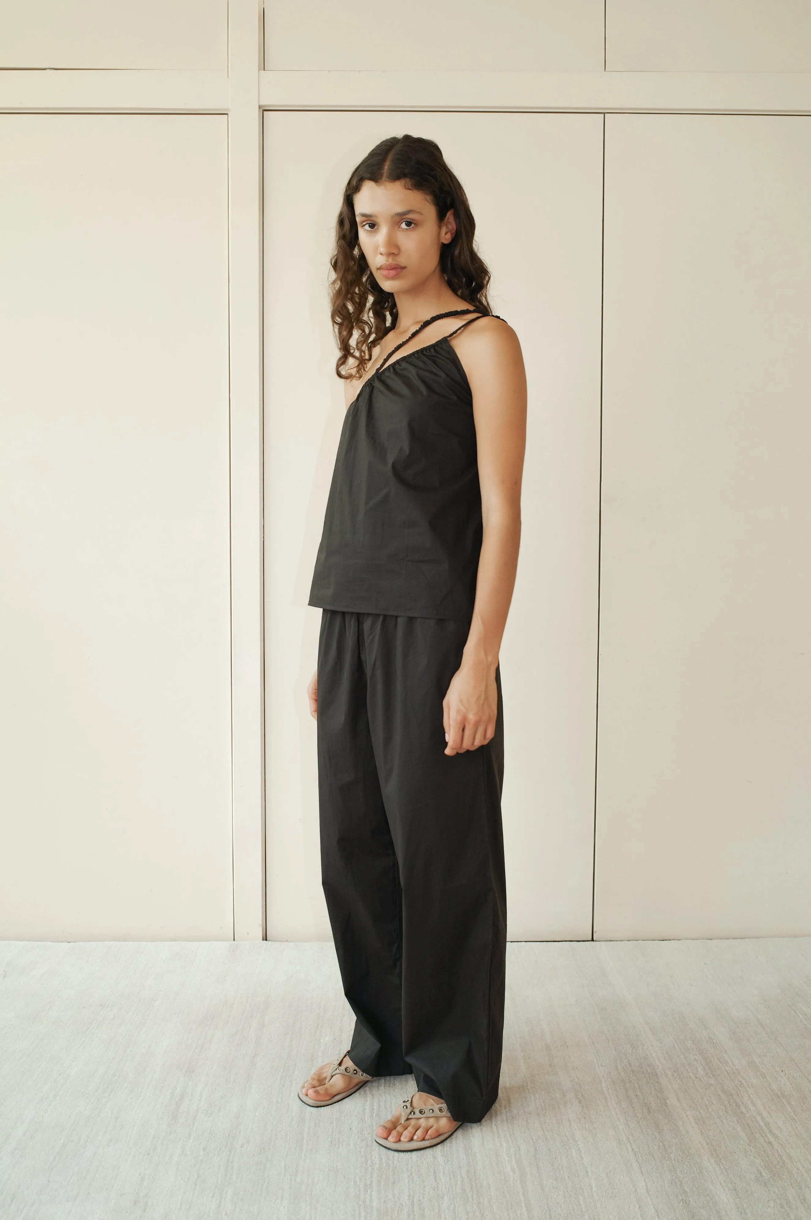 Ease Trouser - Black