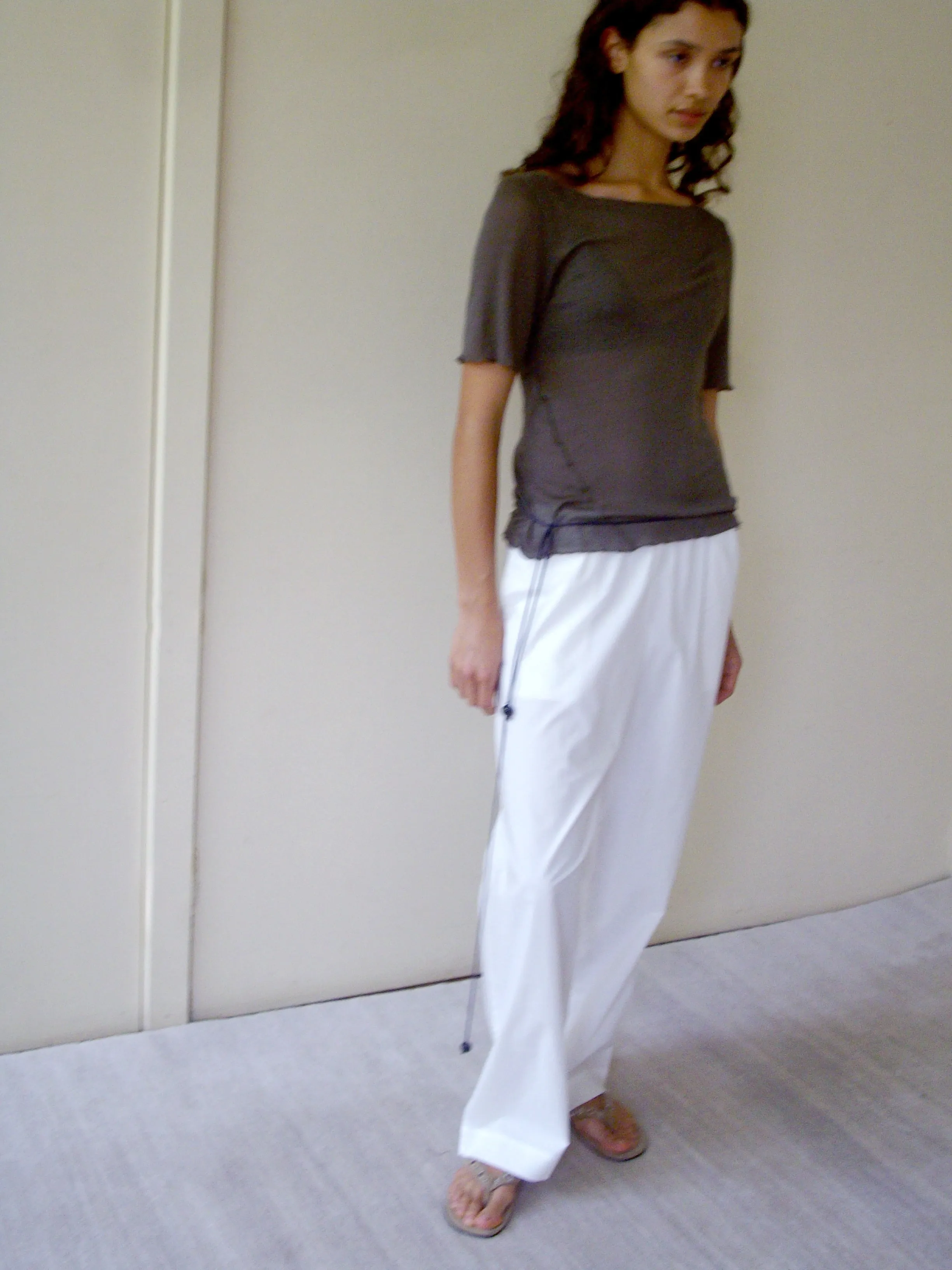 Ease Trouser - White