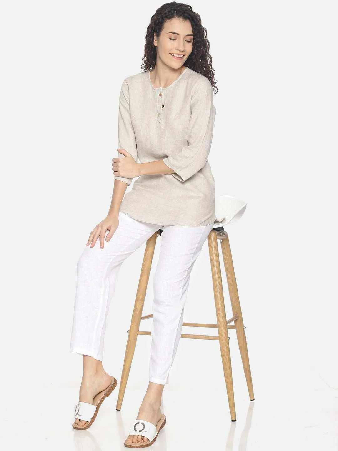 Ecentric Women's Beige and White Colour High low Lounge Wear Set