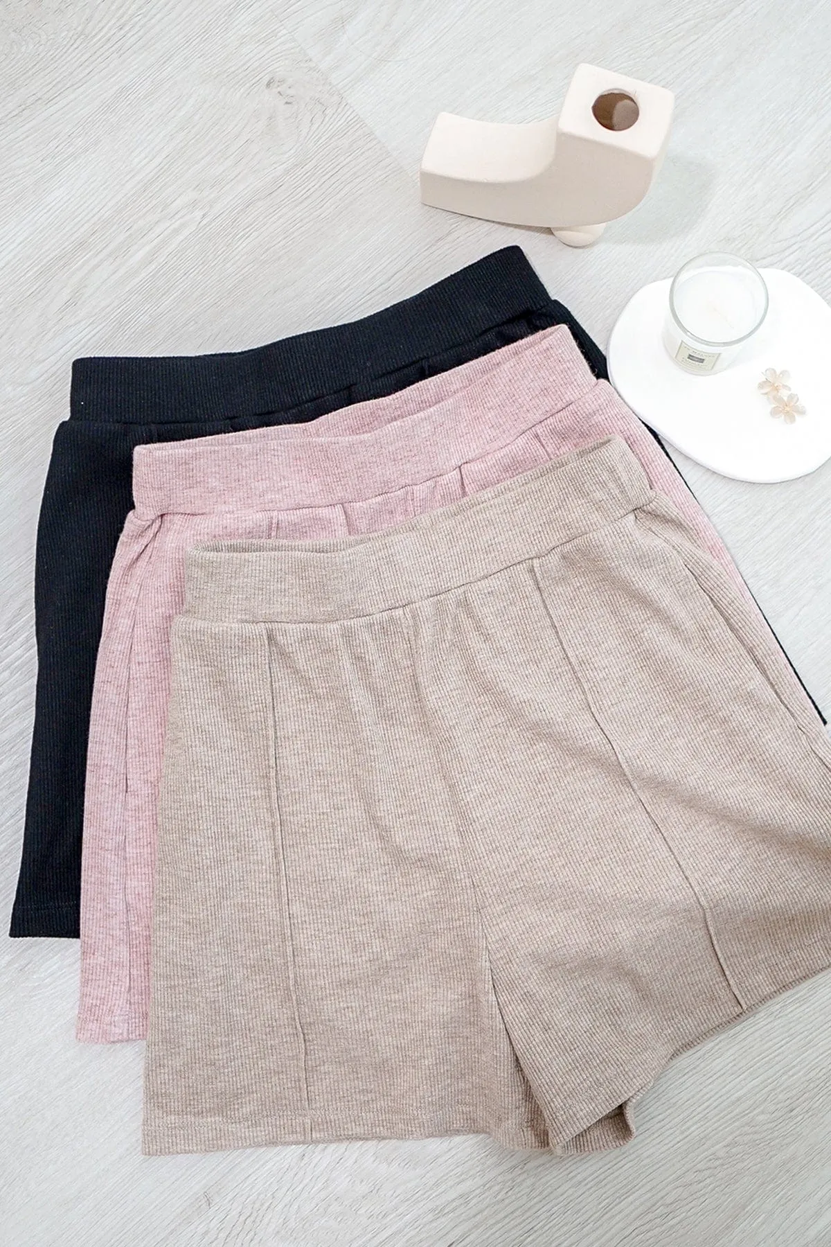 ELLIS KNIT SHORTS IN ACORN