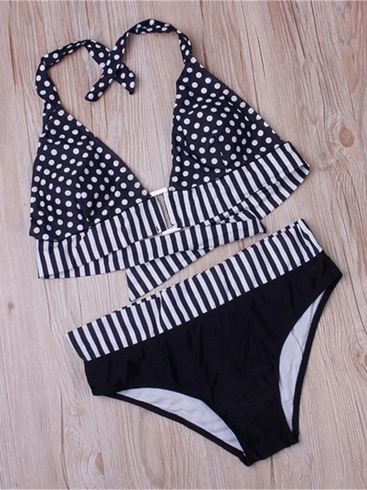 Verführerisches Push-Up-Bikini-Set mit Polka Dots und Bandage