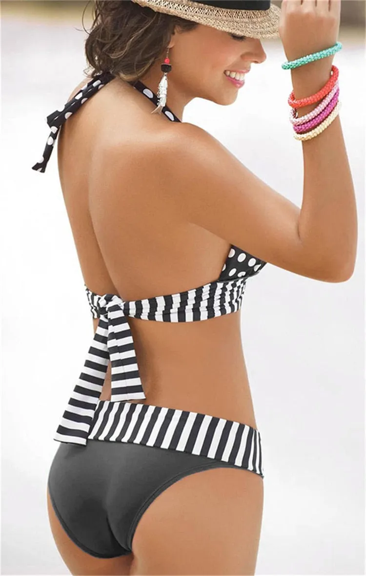 Verführerisches Push-Up-Bikini-Set mit Polka Dots und Bandage